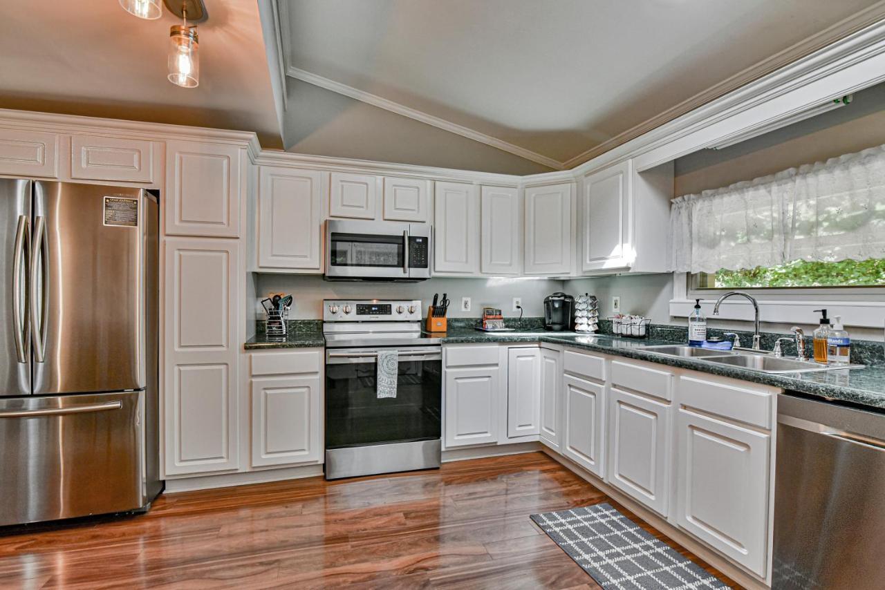 South Asheville Home With Hot Tub Just 11 Miles To Downtown Eksteriør billede